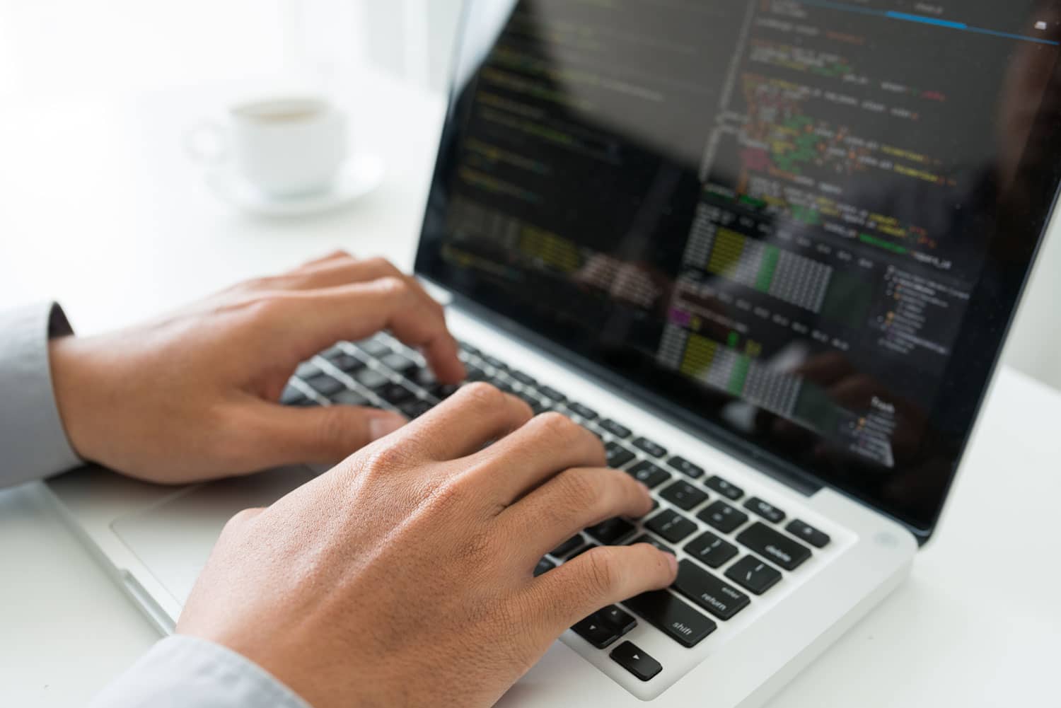 6 TIPS ON BECOMING THE BEST CUSTOM SOFTWARE DEVELOPER